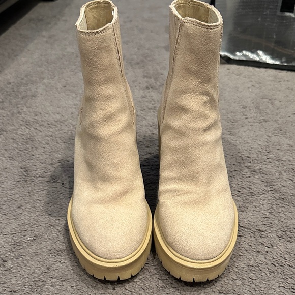 Dolce Vita Tan Chunky Heeled Ankle Boots - Picture 2 of 4